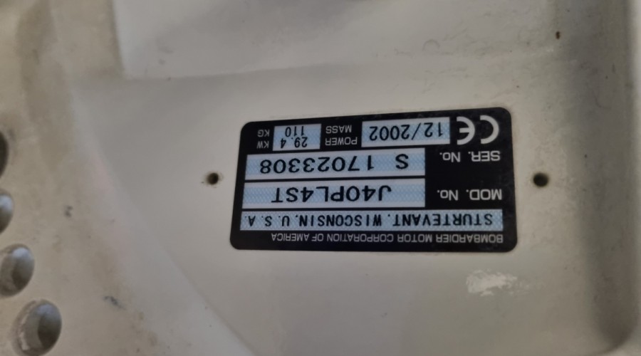 Rascala FM 15 met 40pk 4-takt EFI en trailer (z&eacute;&eacute;r netjes!)